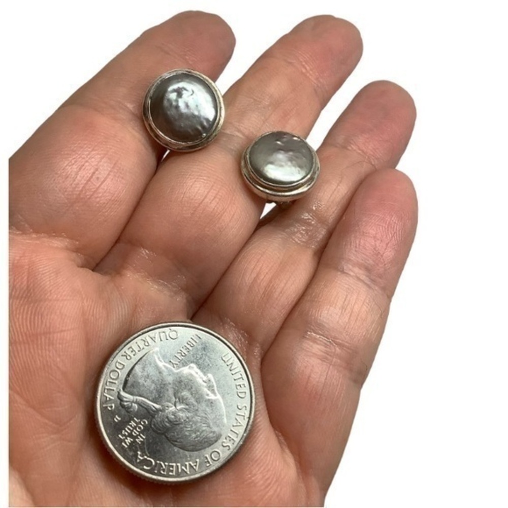 Estate Janice Girardi Designer Natural Pearl 0.50” stud earrings